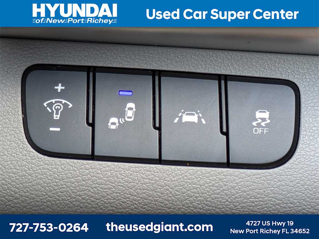 Thumbnail: 2019 Hyundai Elantra - 22