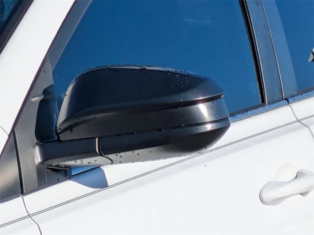 Thumbnail: 2018 Toyota RAV4 - 11