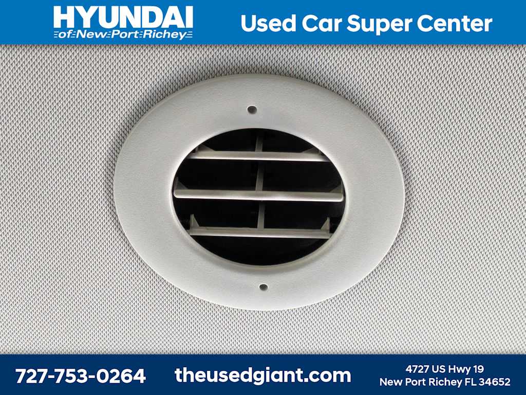 Thumbnail: 2018 Chevrolet Traverse - 18