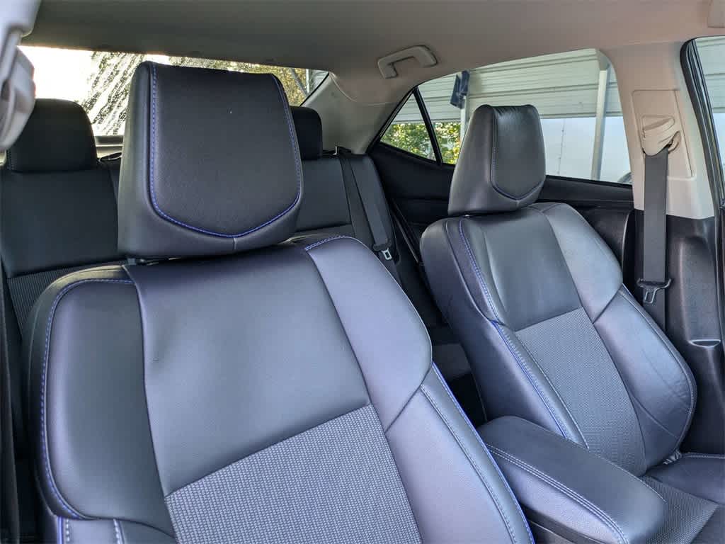 Thumbnail: 2017 Toyota Corolla - 6