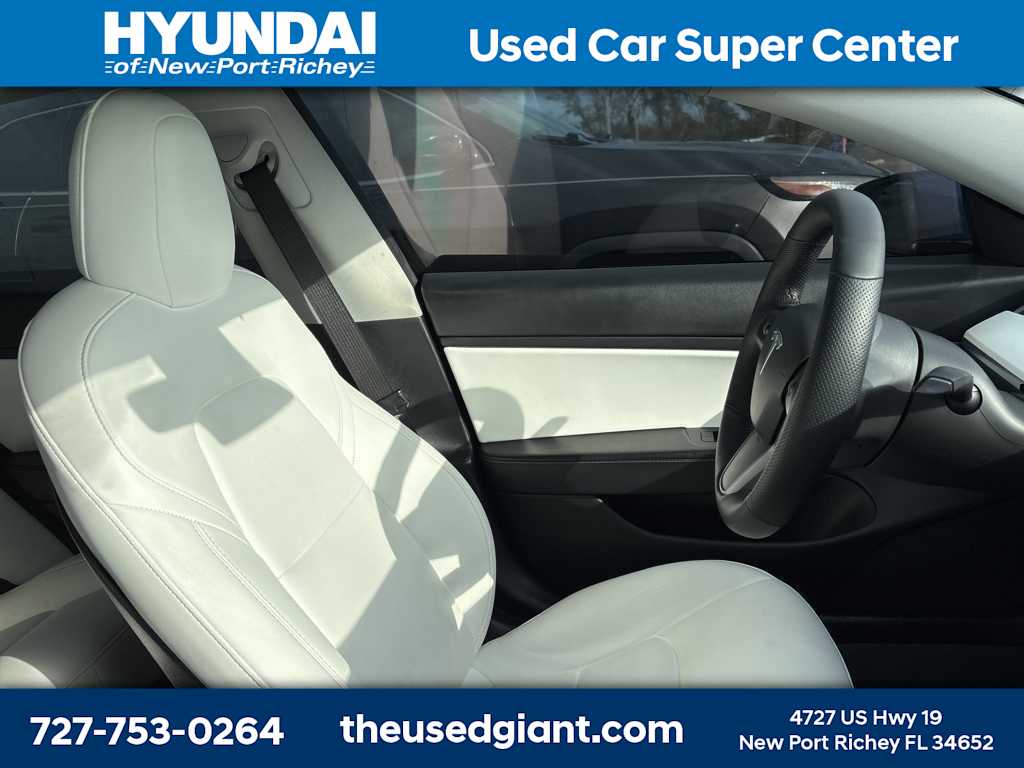 Thumbnail: 2021 Tesla Model 3 - 7