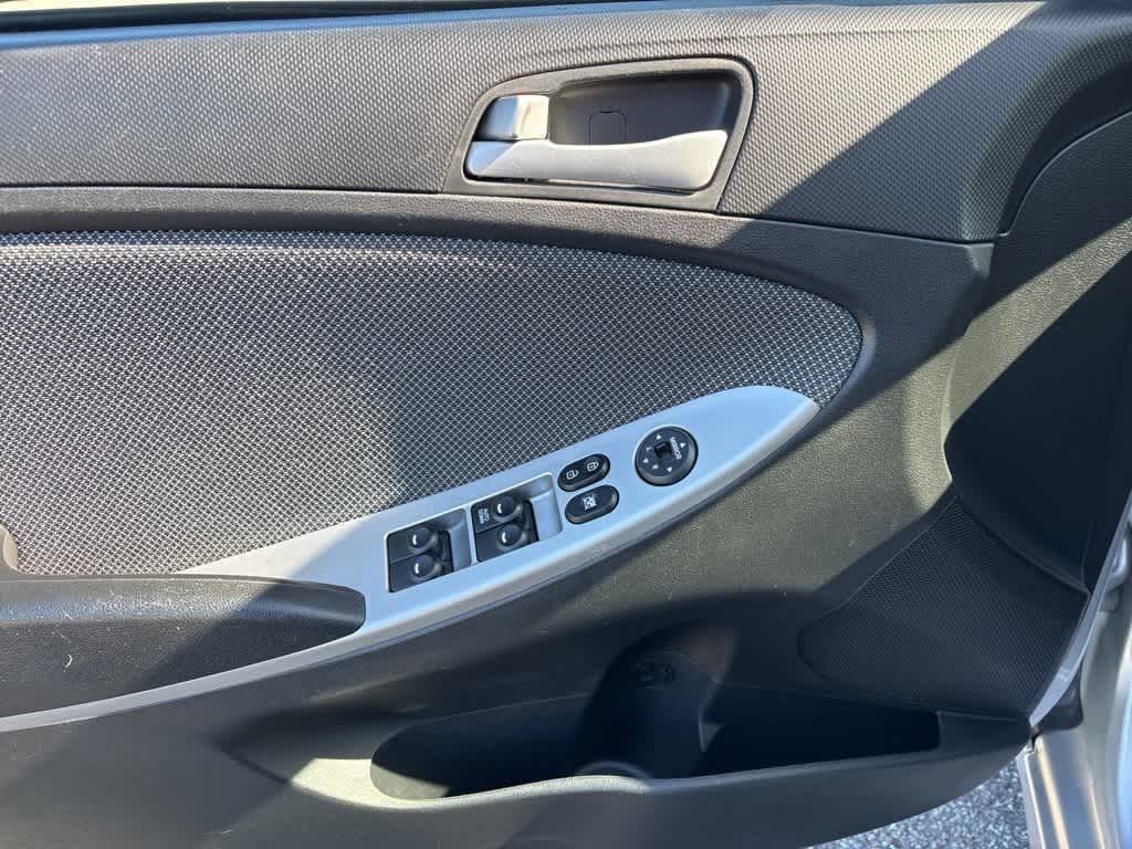 Thumbnail: 2014 Hyundai Accent - 9