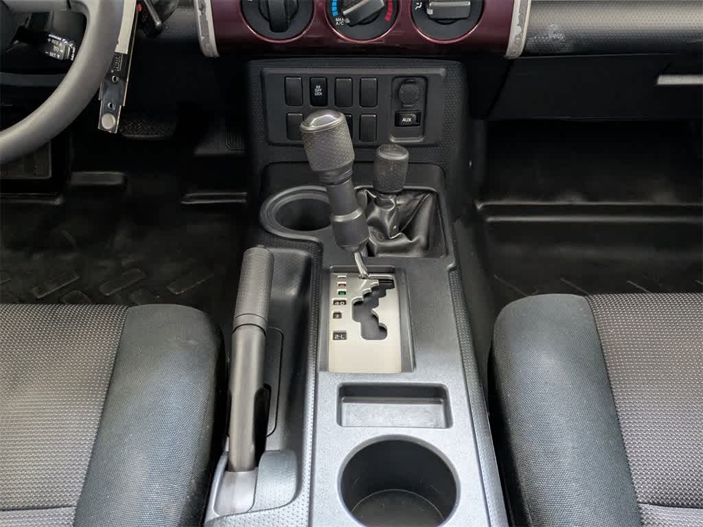 Thumbnail: 2007 Toyota FJ Cruiser - 19