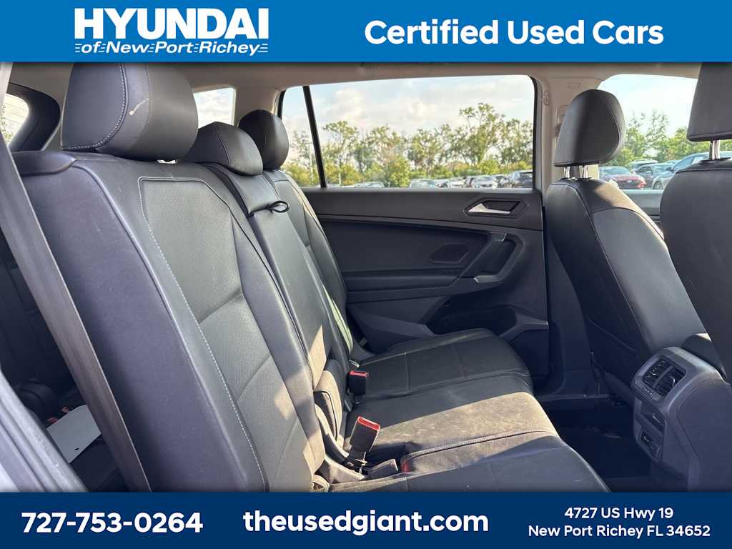 Thumbnail: 2019 Volkswagen Tiguan - 10