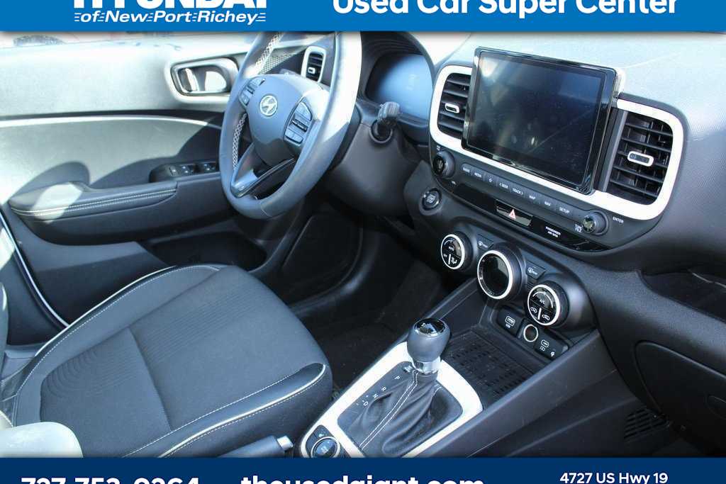 Thumbnail: 2023 Hyundai Venue - 6