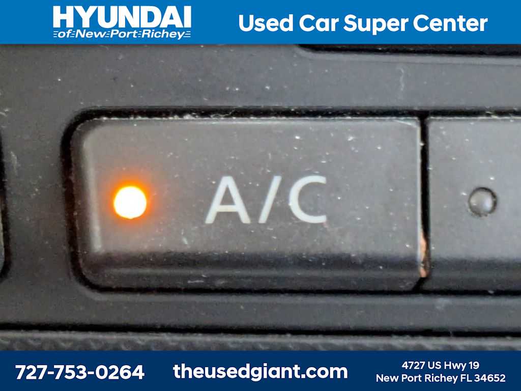 Thumbnail: 2012 Nissan Altima - 24