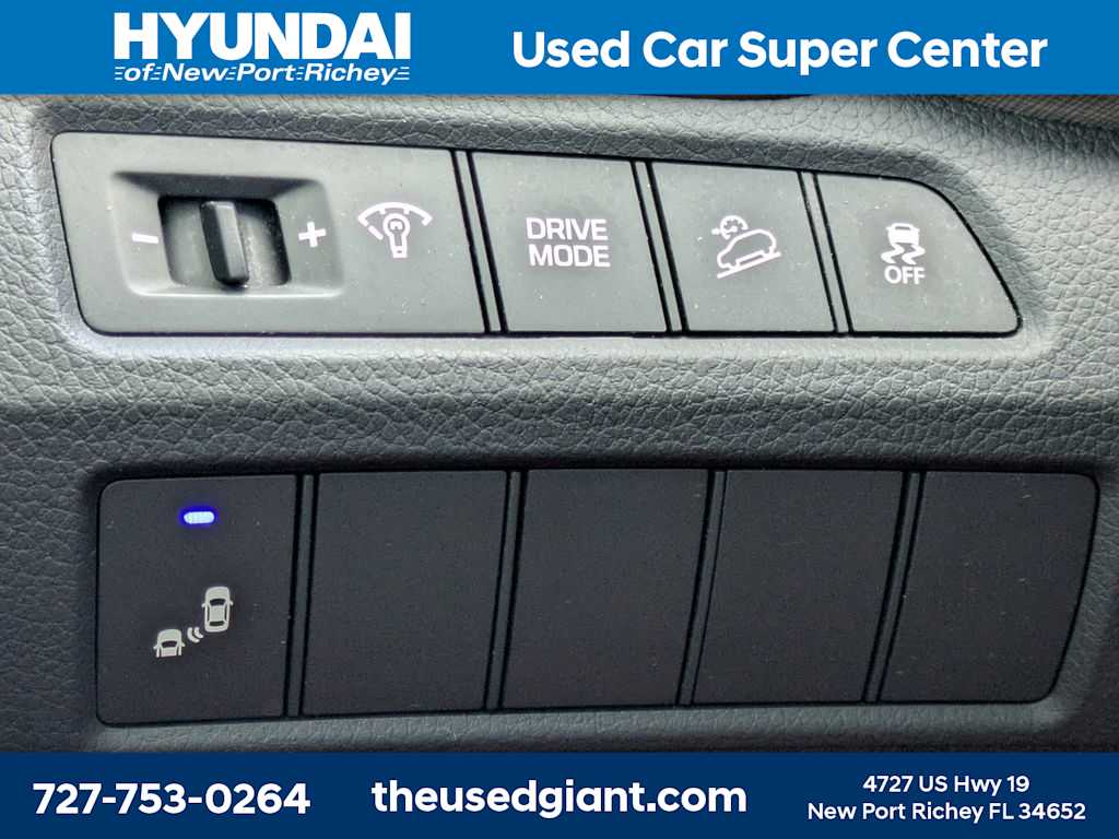 Thumbnail: 2018 Hyundai Santa Fe - 28