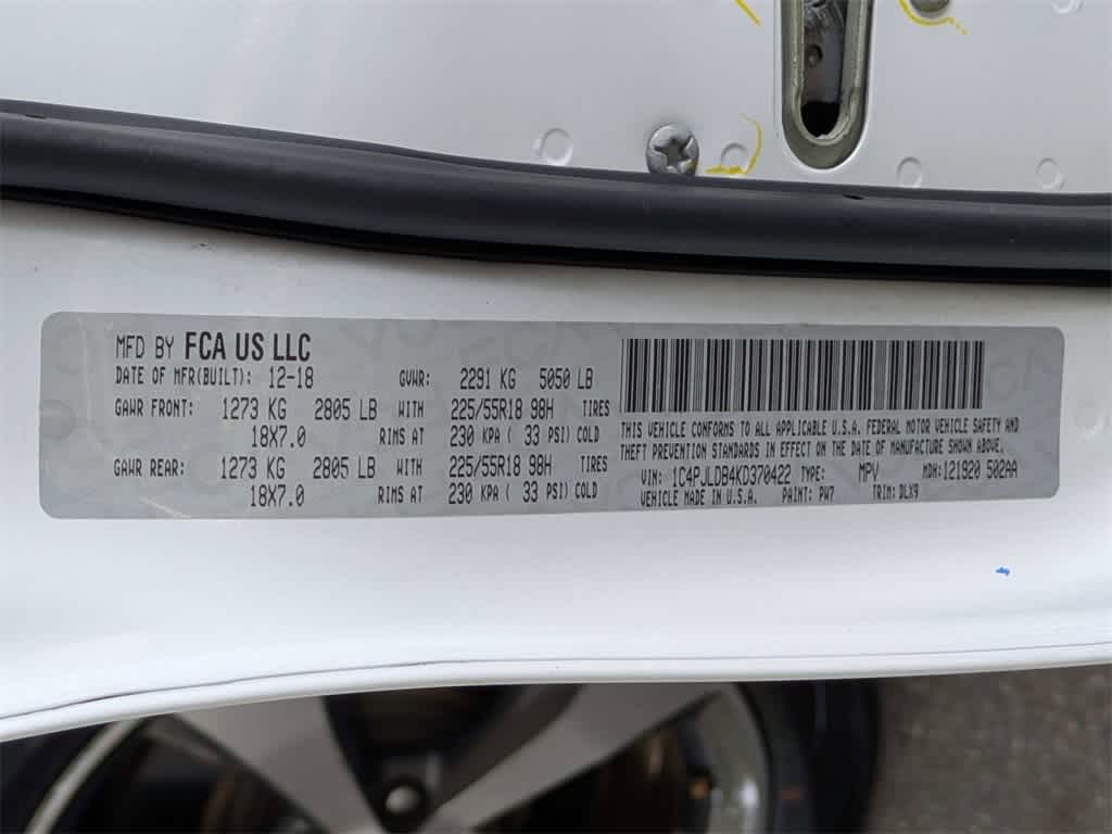 Thumbnail: 2019 Jeep Cherokee - 43