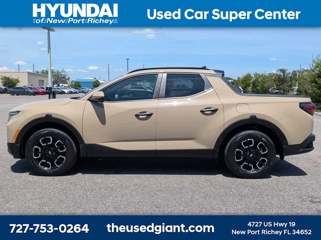 Thumbnail: 2023 Hyundai Santa Cruz - 2