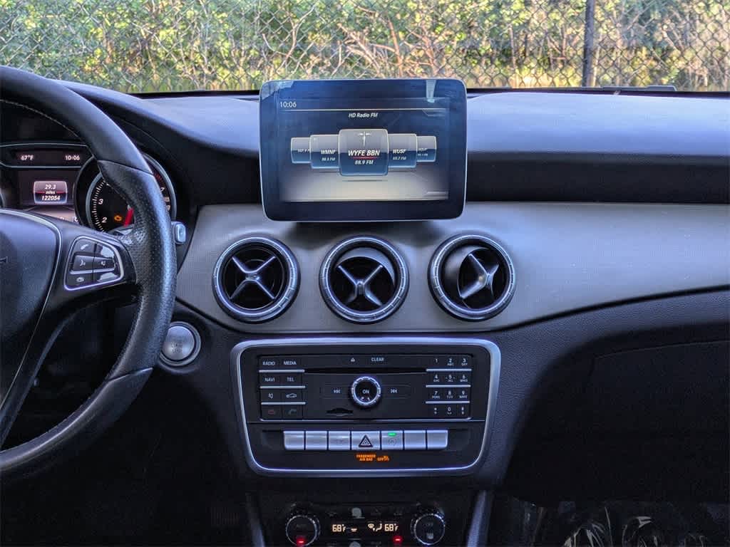 Thumbnail: 2018 Mercedes-Benz CLA - 18