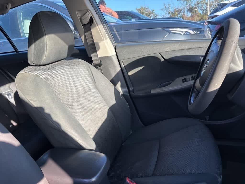 Thumbnail: 2010 Toyota Corolla - 8