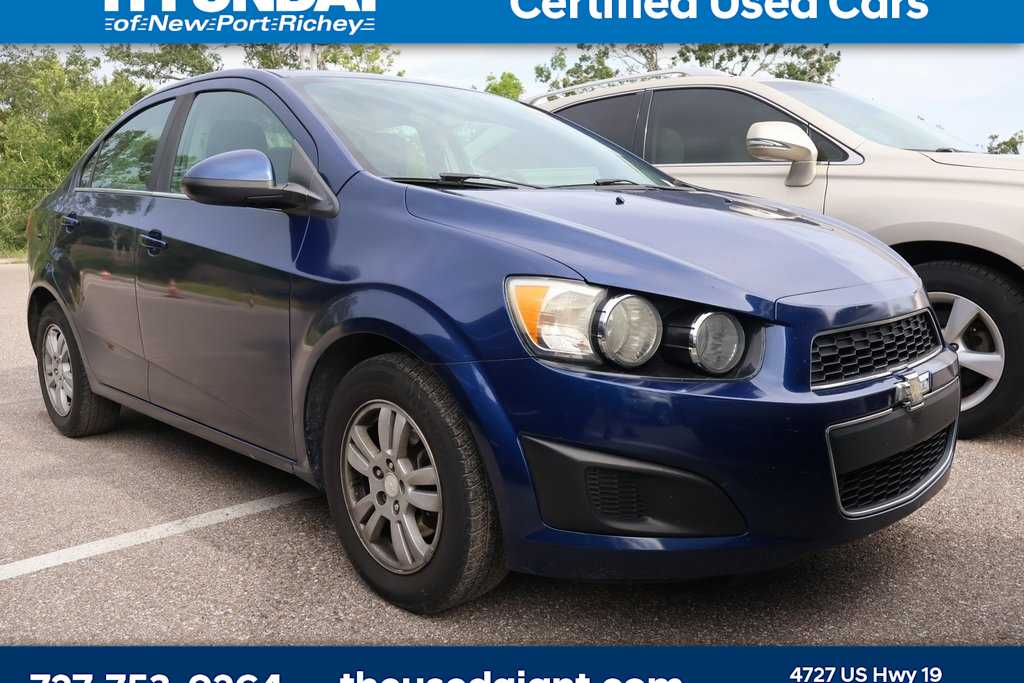 2014 Chevrolet Sonic LT 4
