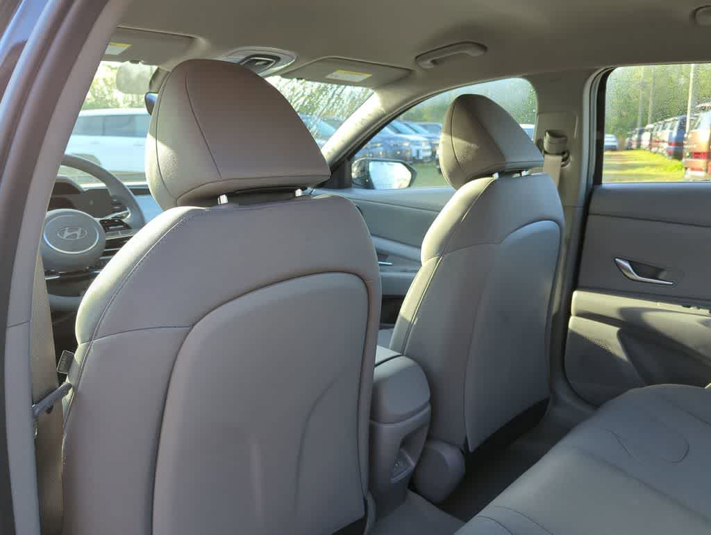 Thumbnail: 2026 Hyundai Elantra - 19