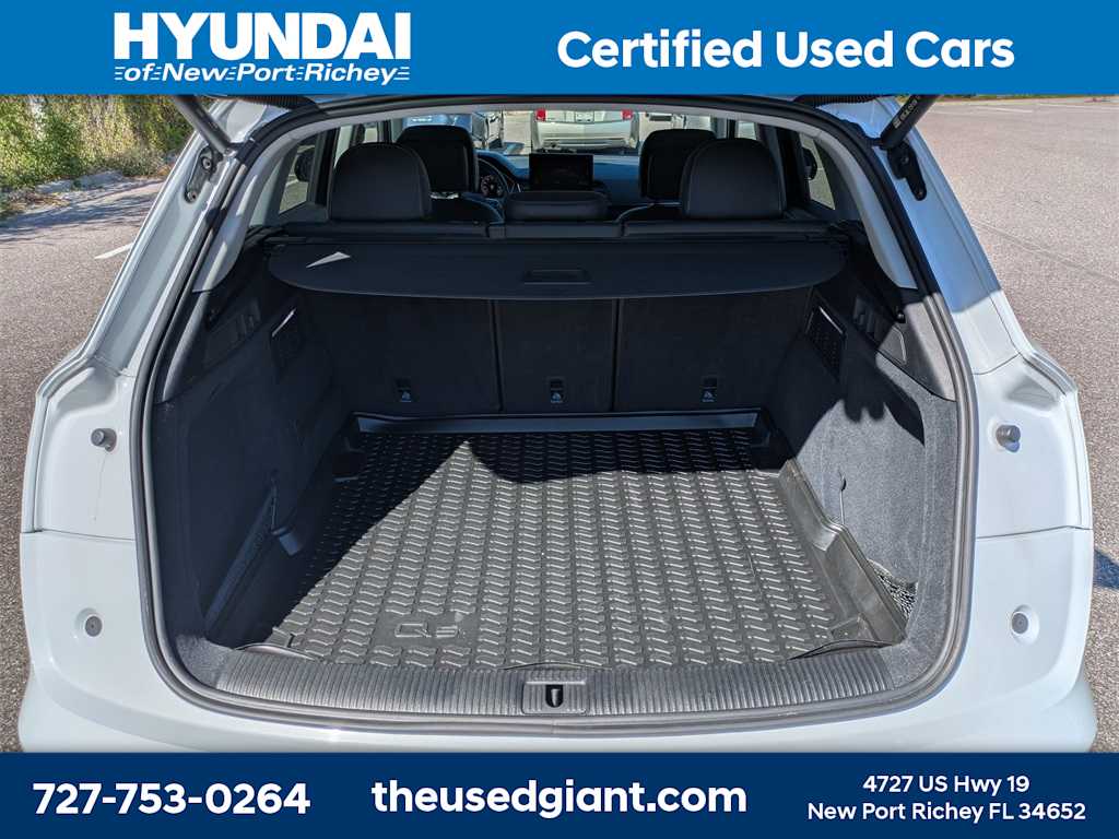 Thumbnail: 2023 Audi Q5 - 12