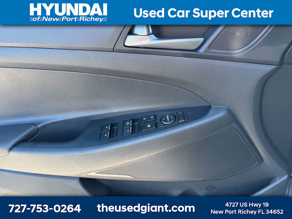 Thumbnail: 2016 Hyundai Tucson - 11