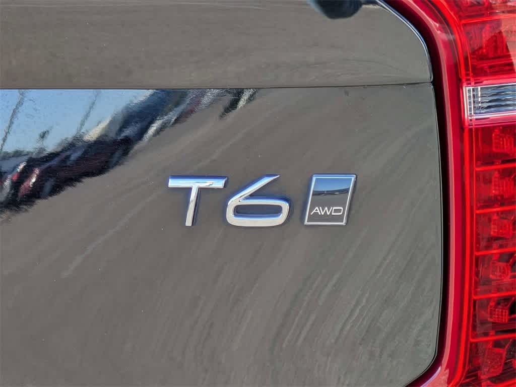 Thumbnail: 2016 Volvo XC90 - 14