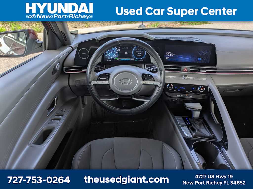 Thumbnail: 2024 Hyundai Elantra - 17