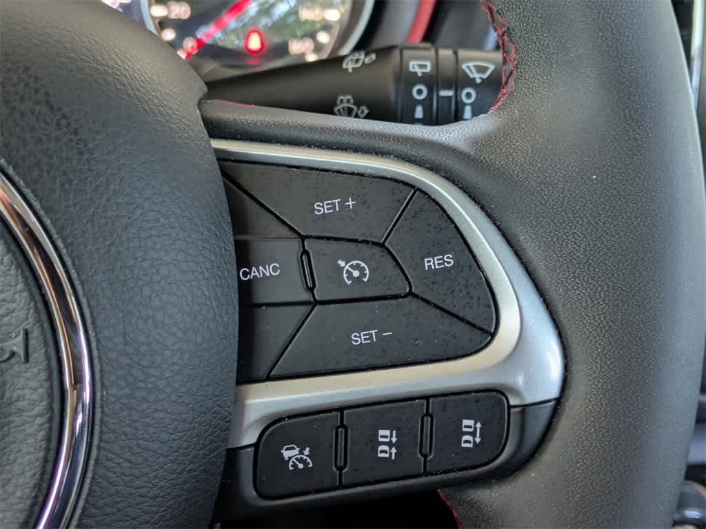 Thumbnail: 2021 Jeep Compass - 33