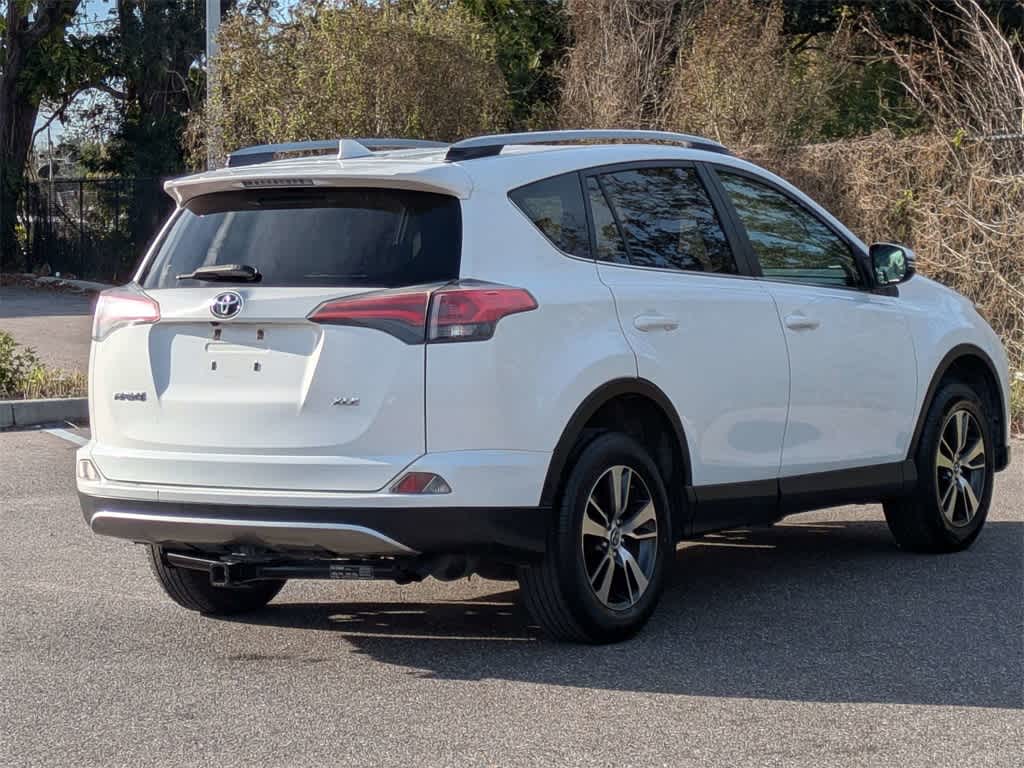 Thumbnail: 2018 Toyota RAV4 - 5