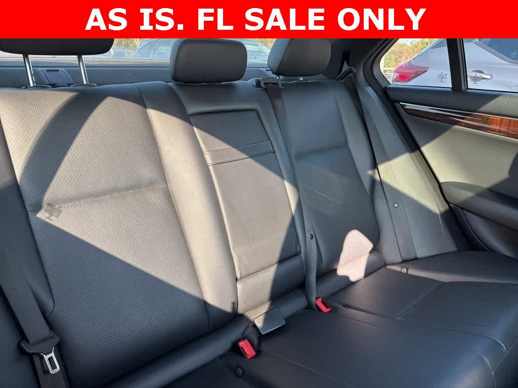 Thumbnail: 2014 Mercedes-Benz C-Class - 9