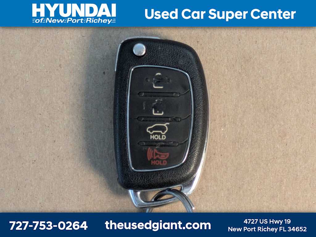 Thumbnail: 2015 Hyundai Santa Fe - 34