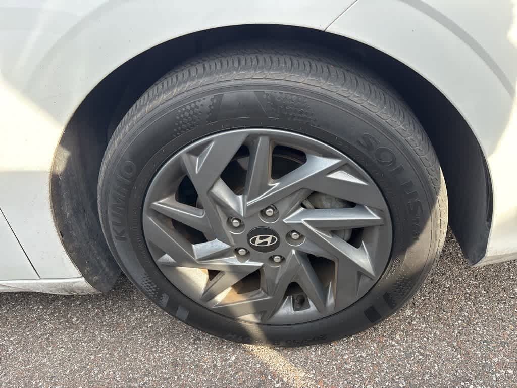 Thumbnail: 2024 Hyundai Elantra - 5