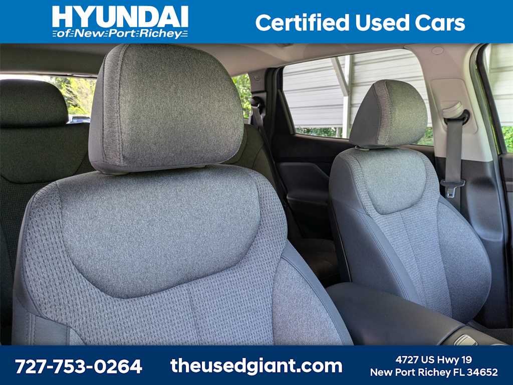 Thumbnail: 2023 Hyundai Santa Fe - 6