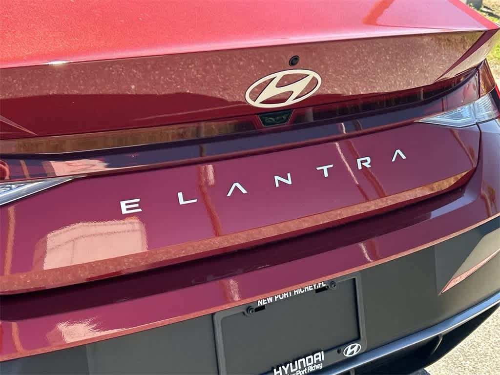 Thumbnail: 2025 Hyundai Elantra - 11