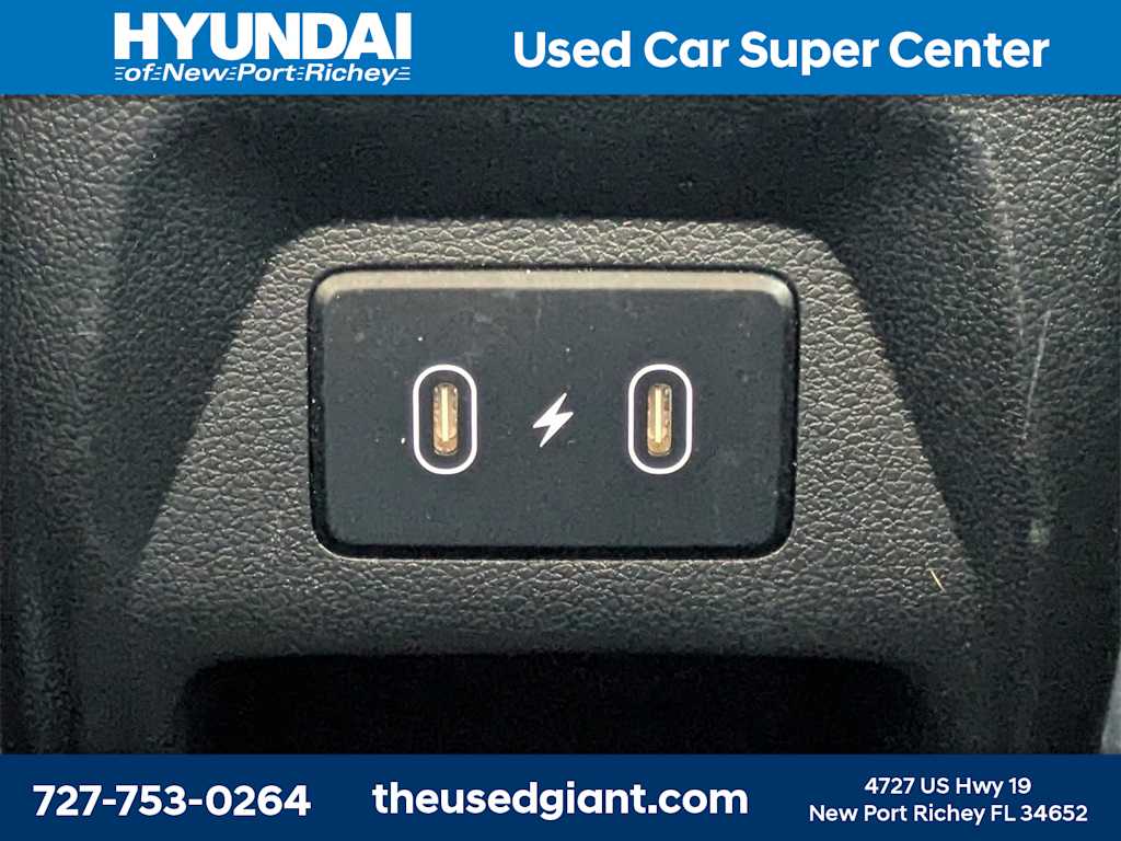 Thumbnail: 2024 Hyundai Venue - 15