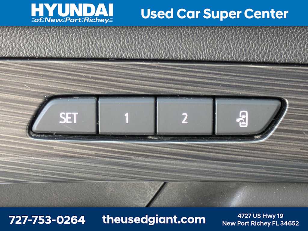 Thumbnail: 2022 GMC Terrain - 25