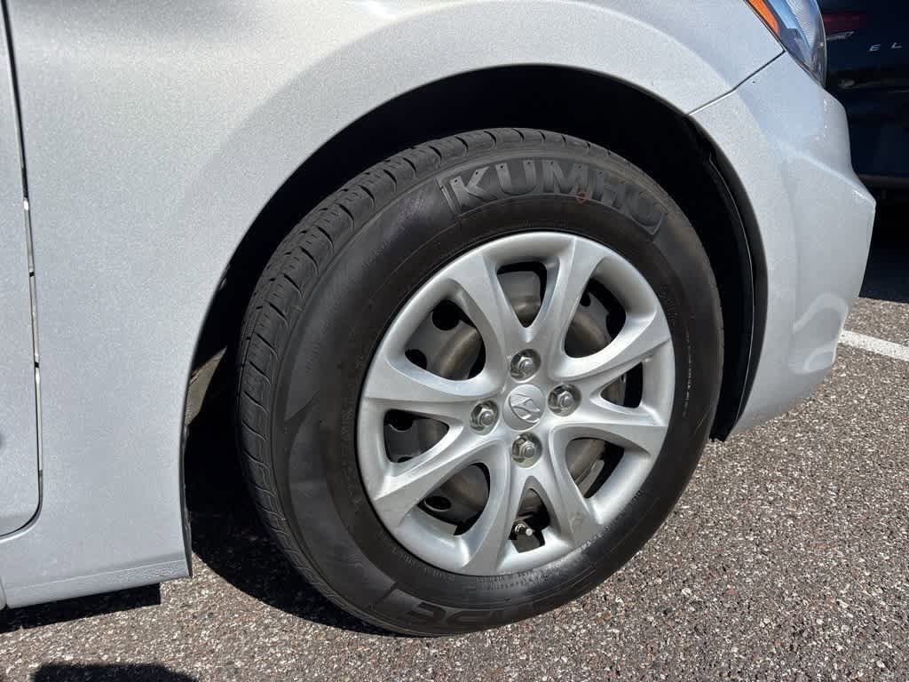 Thumbnail: 2014 Hyundai Accent - 5