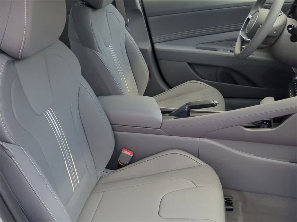 Thumbnail: 2026 Hyundai Elantra - 21