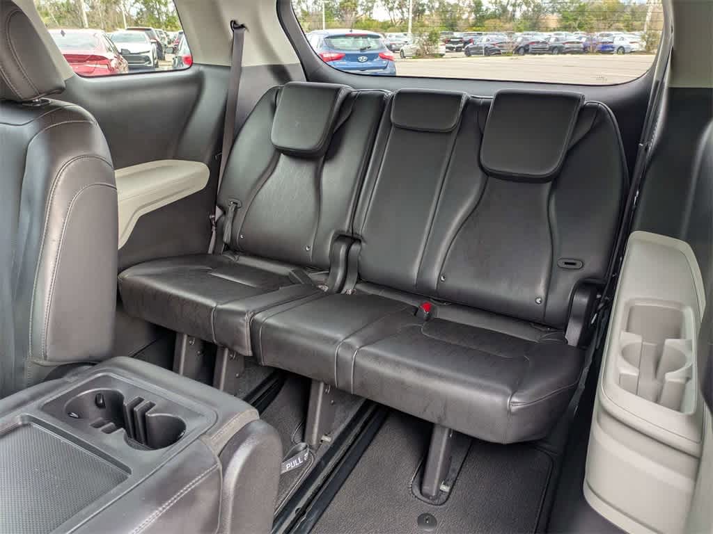 Thumbnail: 2024 Kia Carnival - 14