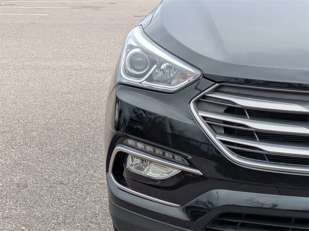 Thumbnail: 2017 Hyundai Santa Fe - 9