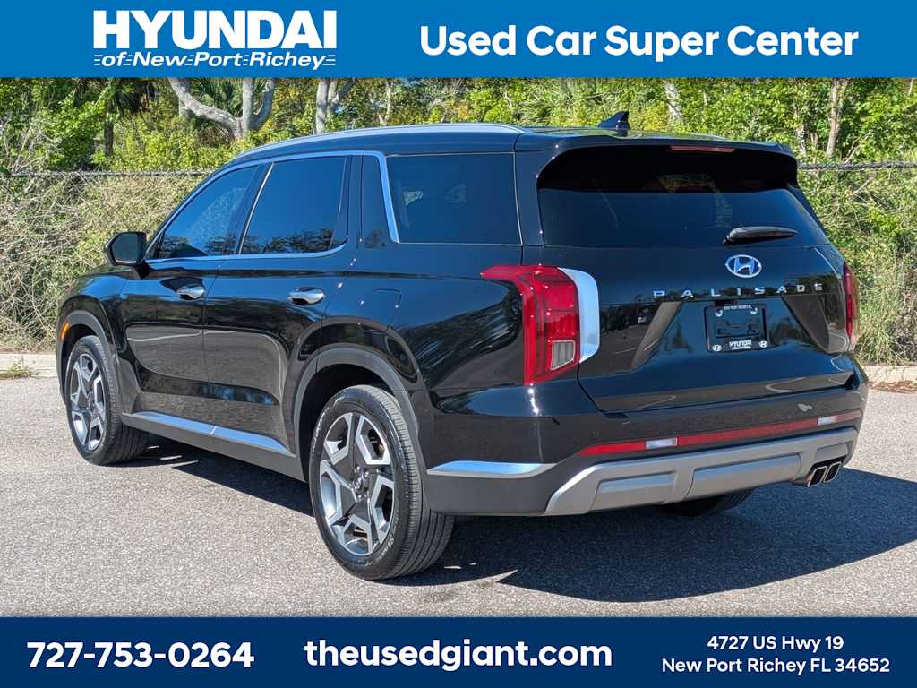 Thumbnail: 2024 Hyundai Palisade - 3