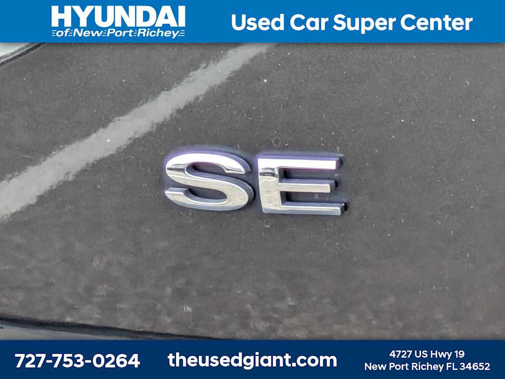 Thumbnail: 2014 Ford Focus - 12