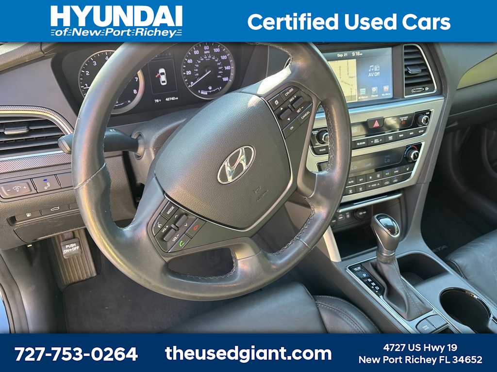 Thumbnail: 2015 Hyundai Sonata - 11