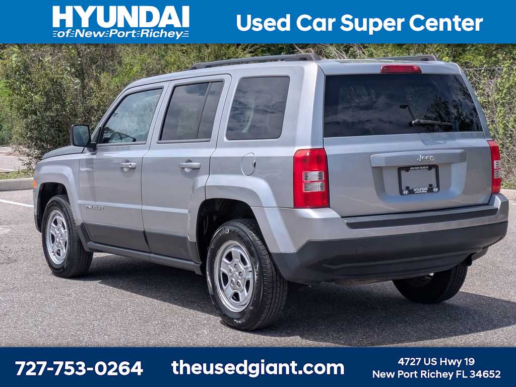 Thumbnail: 2014 Jeep Patriot - 3