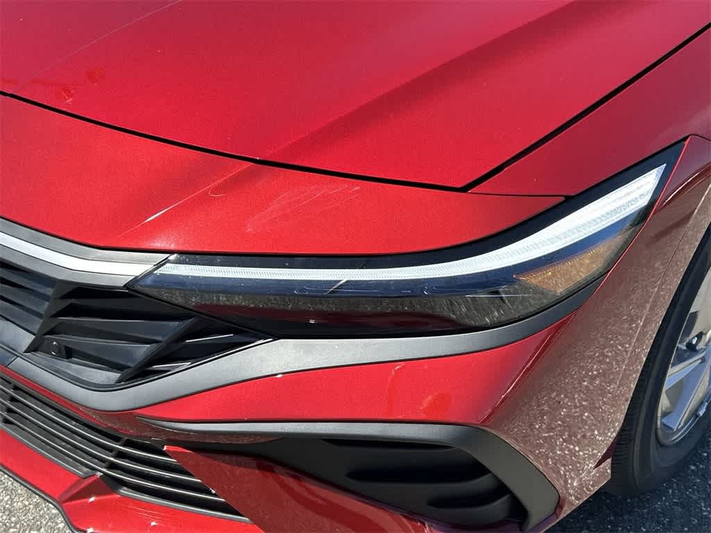 Thumbnail: 2025 Hyundai Elantra - 9