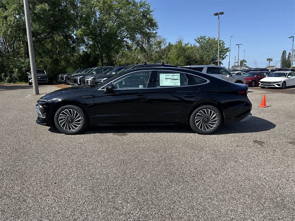 Thumbnail: 2025 Hyundai Sonata - 3