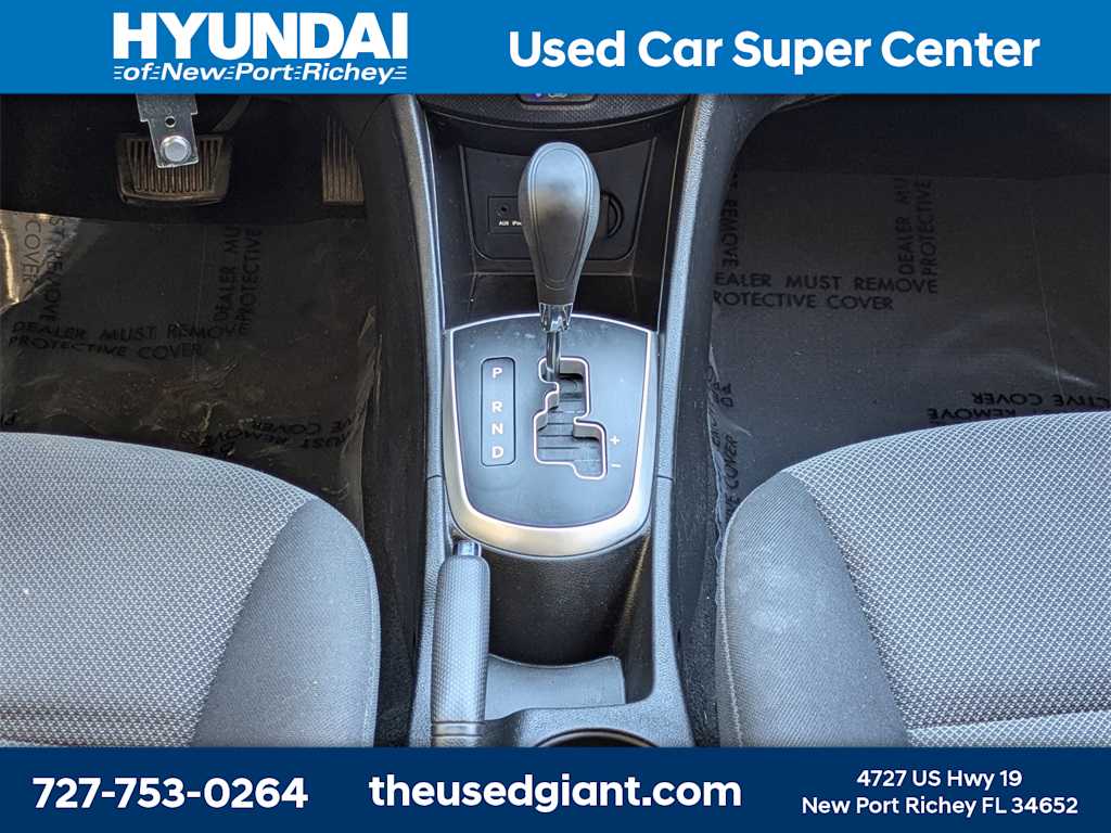 Thumbnail: 2013 Hyundai Accent - 19