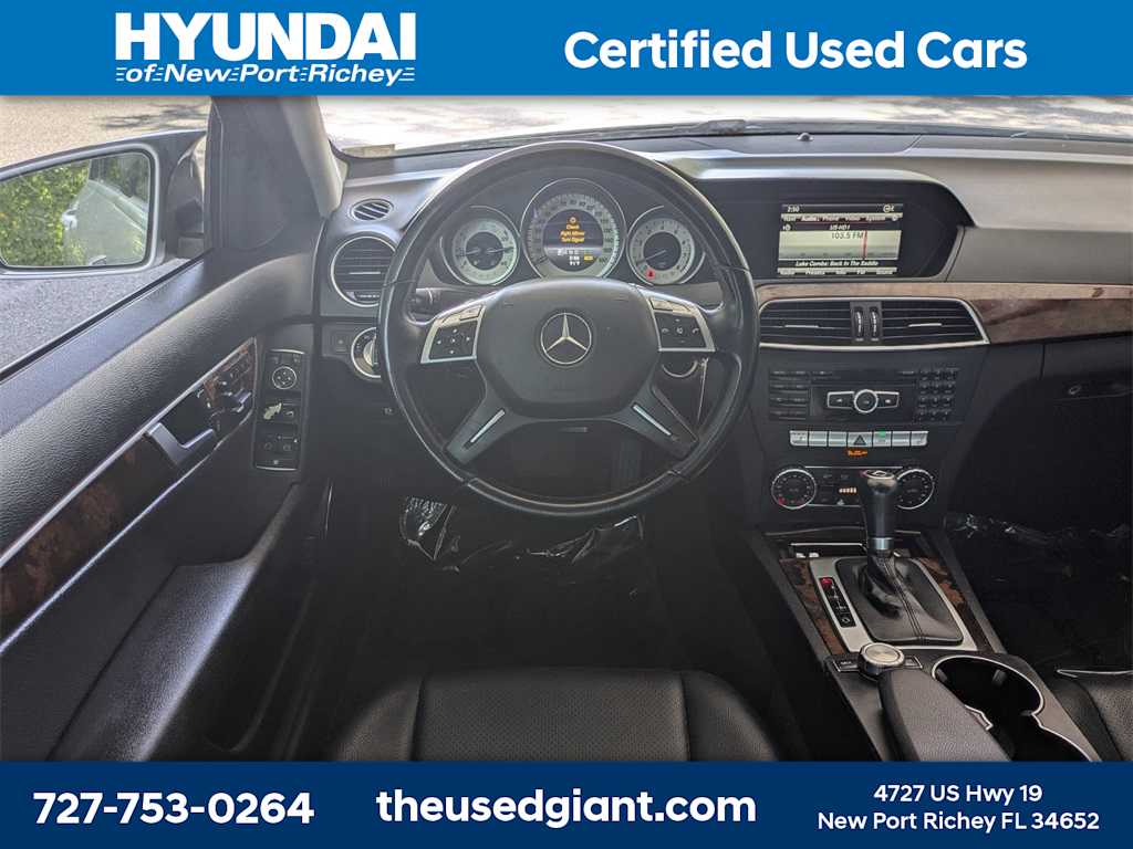 Thumbnail: 2014 Mercedes-Benz C-Class - 16