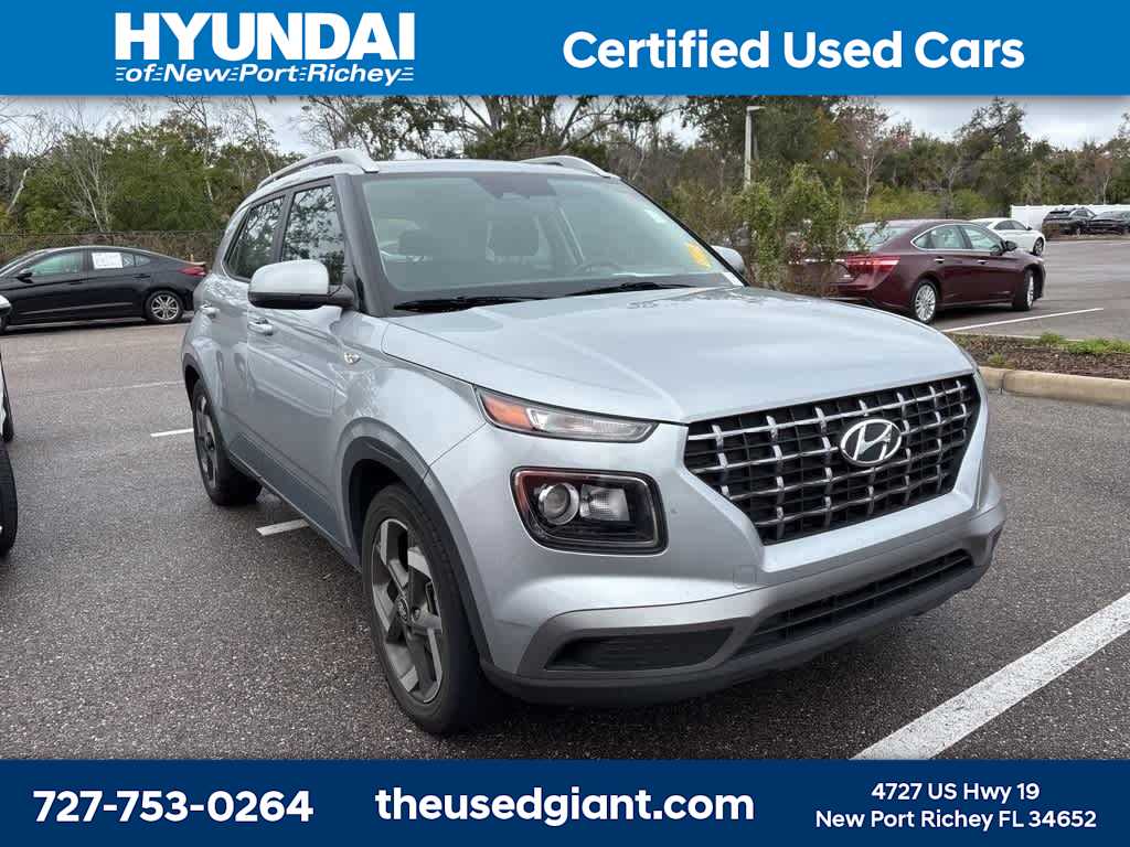 Thumbnail: 2023 Hyundai Venue - 4