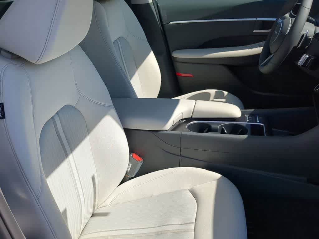 Thumbnail: 2026 Hyundai Sonata - 22