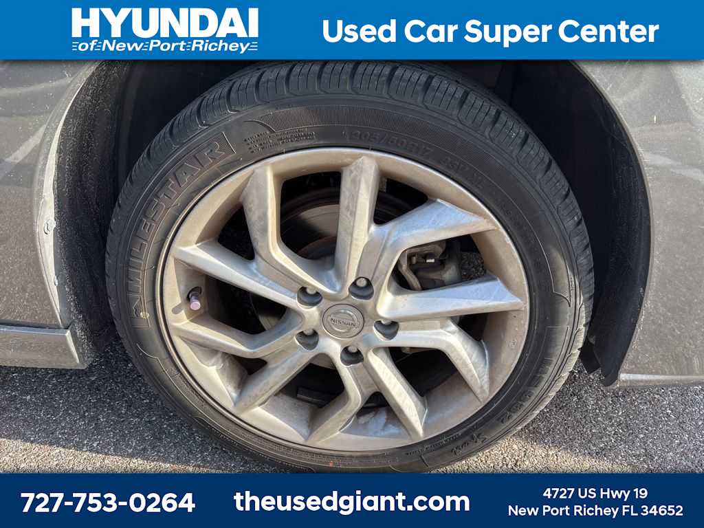 Thumbnail: 2015 Nissan Sentra - 6