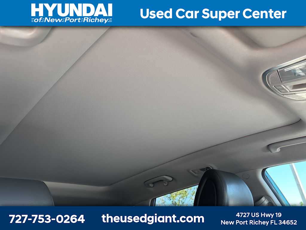 Thumbnail: 2016 Hyundai Tucson - 9