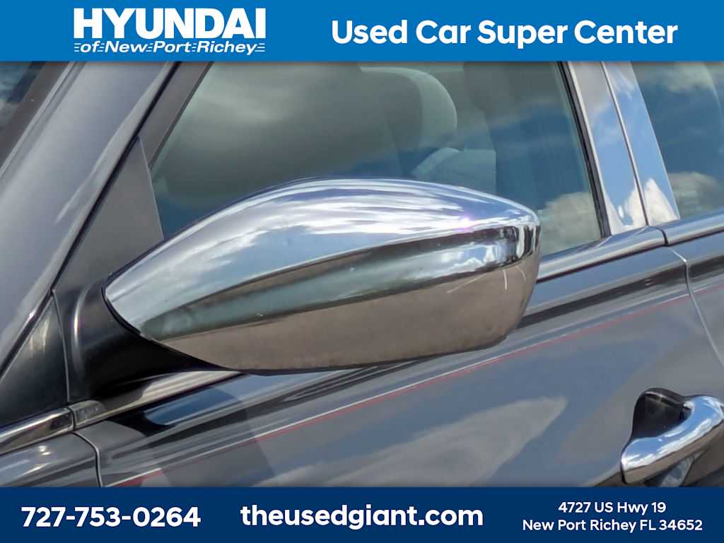 Thumbnail: 2012 Hyundai Sonata - 11