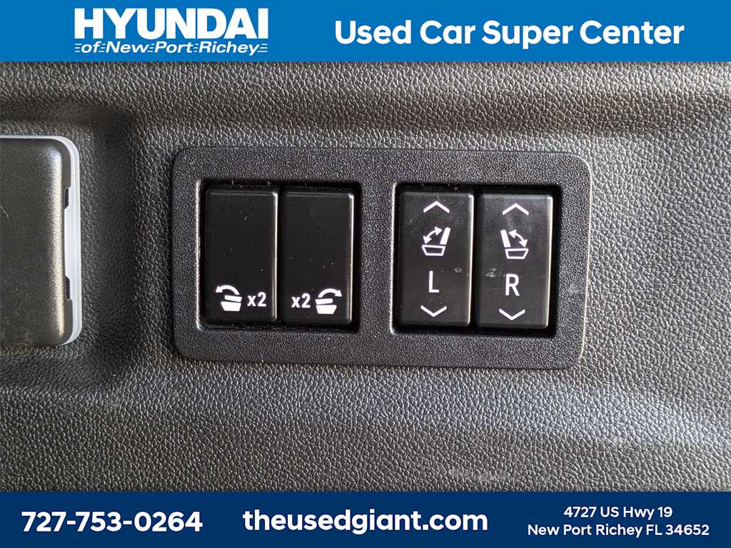 Thumbnail: 2022 GMC Yukon XL - 14