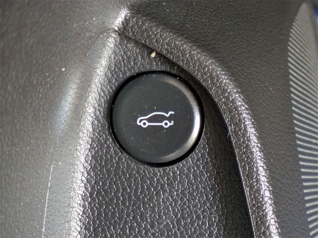 Thumbnail: 2019 Chevrolet Cruze - 27