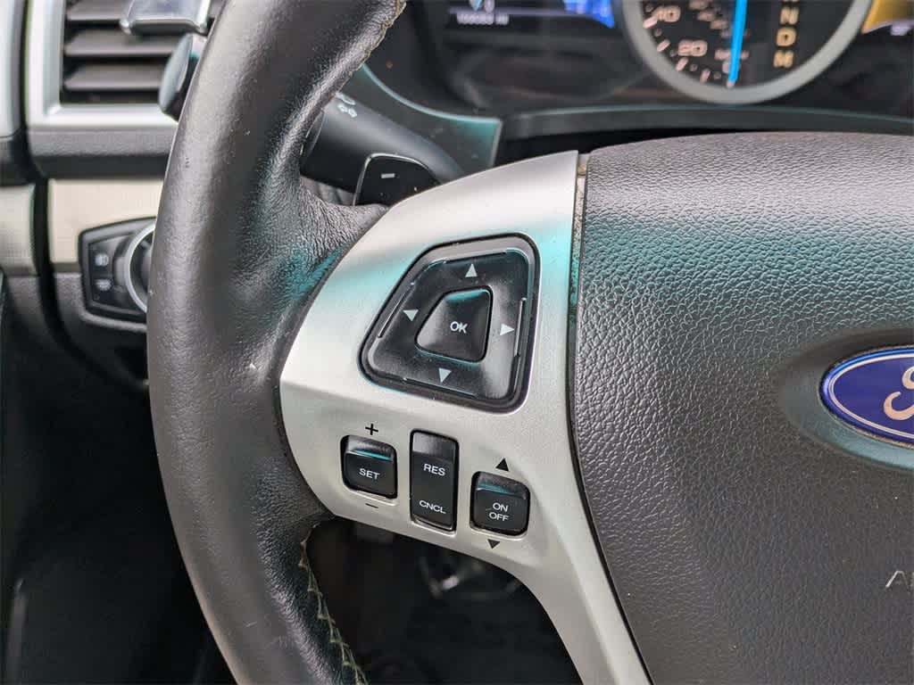 Thumbnail: 2015 Ford Explorer - 35